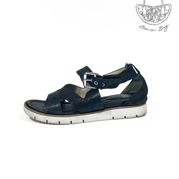 Sofft / Strap Flat Sandals  / Black Color/ Size 6.5 - Picture 1 of 7